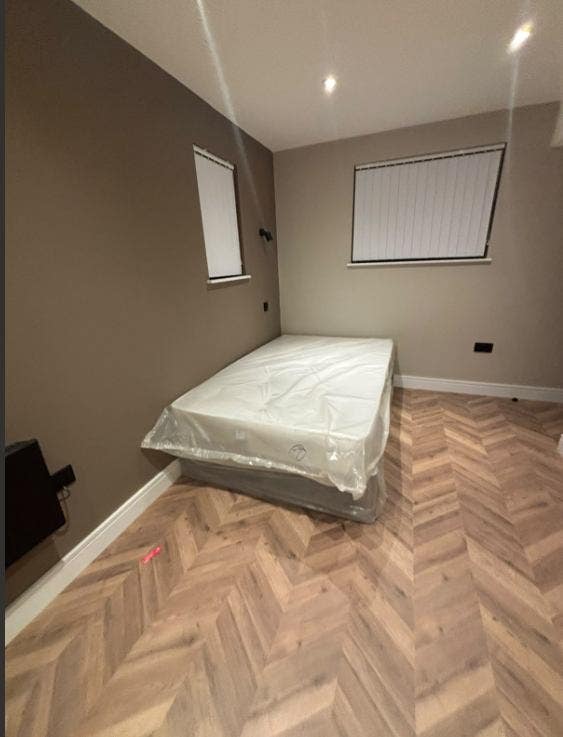 Studio Room Available – The Gossamers WD25  Main Photo