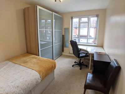  Cosy Double Room. All Bills Included. No deposit! Main Photo