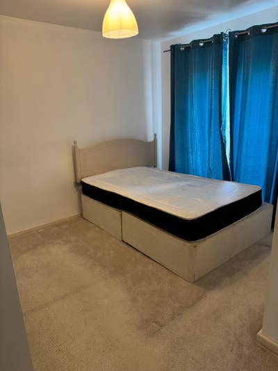Ensuite Room and one double room available Main Photo