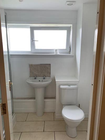 3 Bedroom HMO licensed flat to rent Main Photo