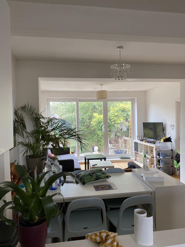 Bright double room, friendly house, Shepherds Bush Main Photo