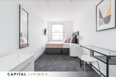 Clapham North Double Bedroom Main Photo