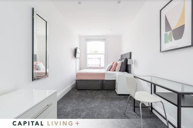 Clapham North Double Bedroom Main Photo