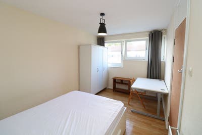 Hackney Is Calling-to Large Room in Broadway Mrt Main Photo