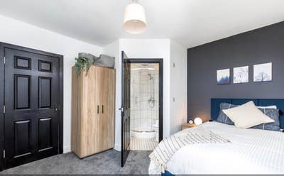 Double Room to Rent in High Spec HMO Main Photo