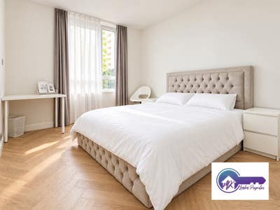 Spacious Double rooom in Great Portland Street NW1 Main Photo