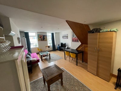 Beautiful One bed Apartment Main Photo