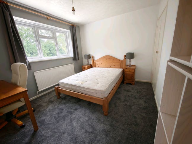 Nice double room in friendly house Main Photo