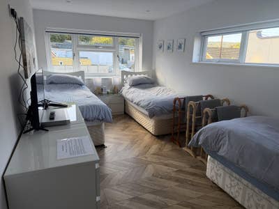 Room to rent in family home Main Photo