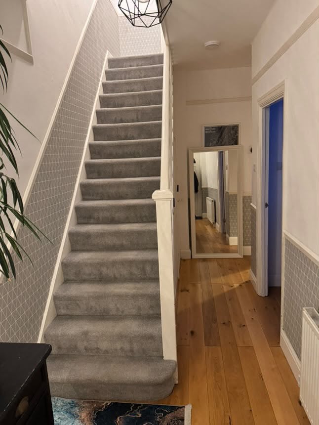 Spacious Double Room – House Share | Helmsdale Roa Main Photo
