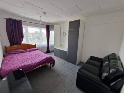 Room in a Shared House, Old Highway, EN11 Main Photo