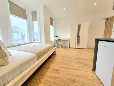 ✨️Bn Luxury Studios & Double Room in Bounds Green✨ Main Photo