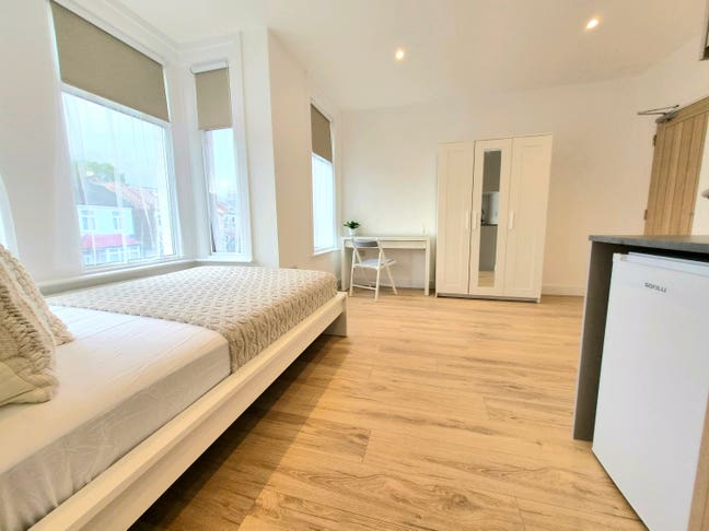 ✨️Bn Luxury Studios & Double Room in Bounds Green✨ Main Photo