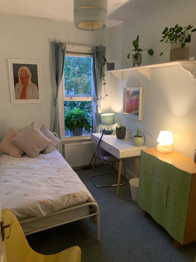 Single room, vintage property, great area Main Photo
