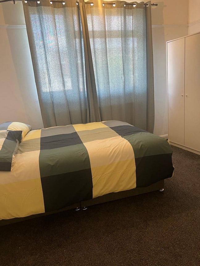 Stunning Double room in Streatham Common  Main Photo