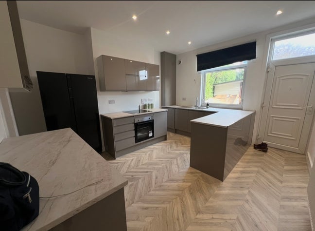 🏡 Newly Renovated House Share Main Photo