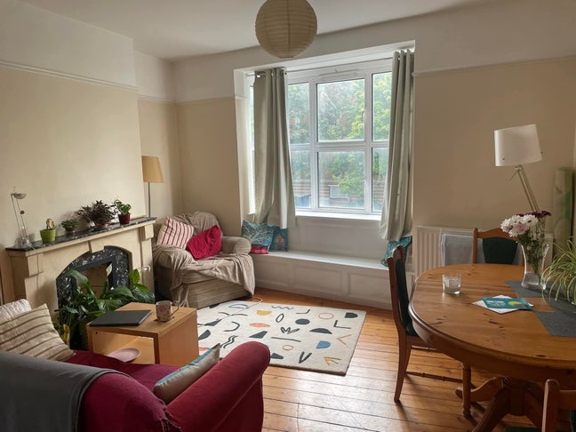 Cosy two bed one bath in Cowley  Main Photo