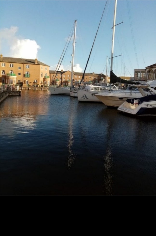 Large Studio-Patio-Free Parking-Peaceful Area Main Photo