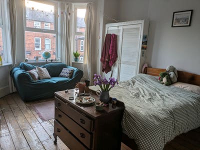 Large room in lovely houseshare Main Photo