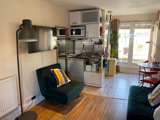 Sea city penthouse &pound;1150 inc 3-5 months SHORT TERM Main Photo