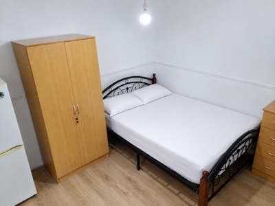 Maryland Station Double Room|1 Person|0 Deposit Main Photo