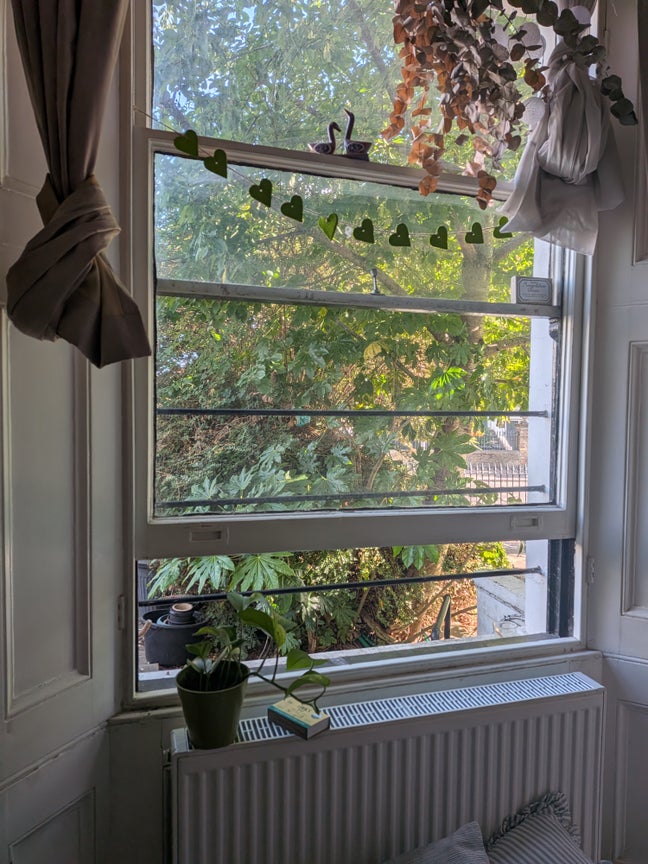 Sublet large bedroom with a full furnished room Main Photo