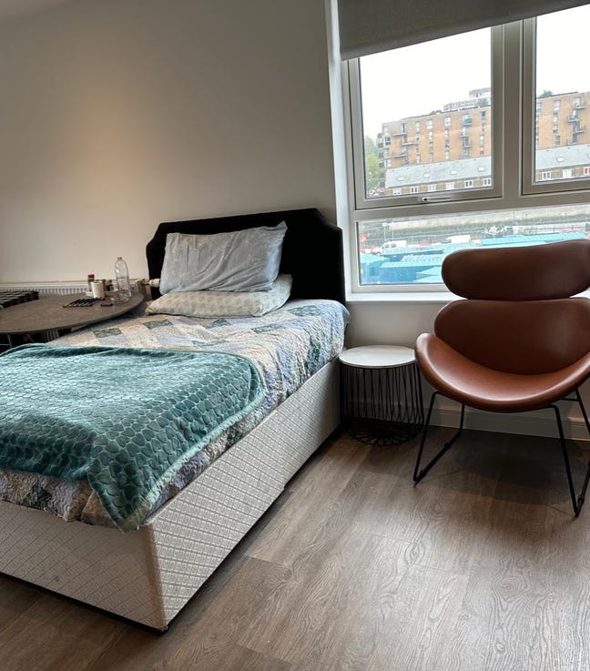 Excellent Price Rooms Available with All Bills Inc Main Photo