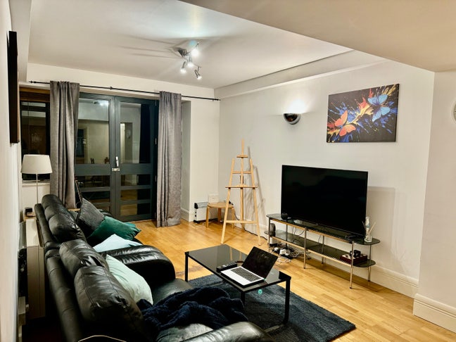 2 Bed and 2 Bath Available in Manchester City Ctr Main Photo