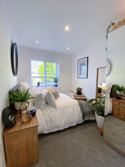🏡✨ Beautiful Double Room in Quality Home  Main Photo