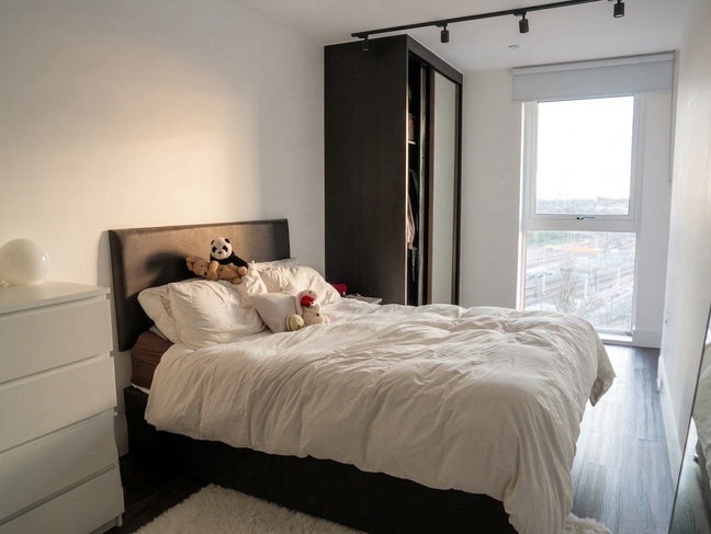 Spacious Ensuite Room North Kensington | &pound;1513 pcm Main Photo
