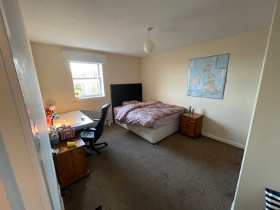 Double Room in Leith Walk November Short Let Main Photo