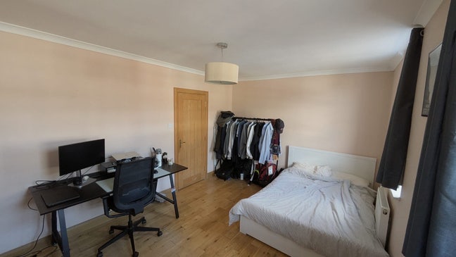 Large Double Bedroom - Harringay Main Photo