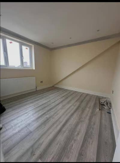 Double Room @ Upton Park Main Photo