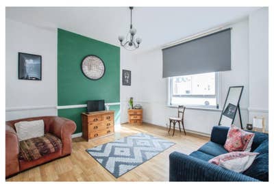 Small double room for rent Main Photo