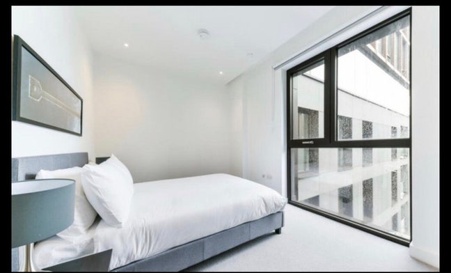 Bright, friendly flatshare near Haggerston Park Main Photo