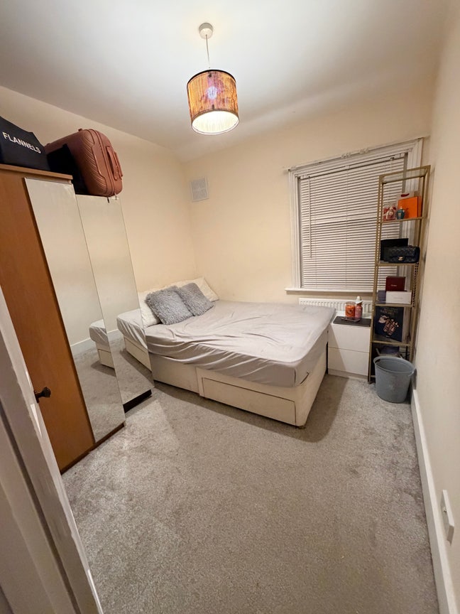 Small double room available  Main Photo