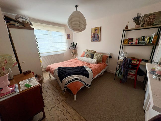 Double Bedroom / en-suite in Camberwell flat LGBTQ Main Photo