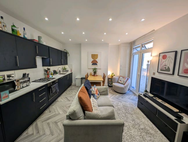 🏡 Spare room in 2-bed flat |  Paddington Main Photo
