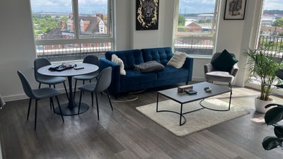 One bedroom flat available in a 2 bed apartment  Main Photo