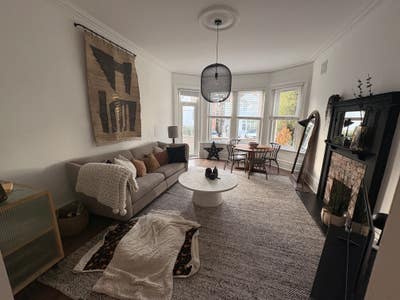 Huge room, gorgeous flat, epic location  Main Photo