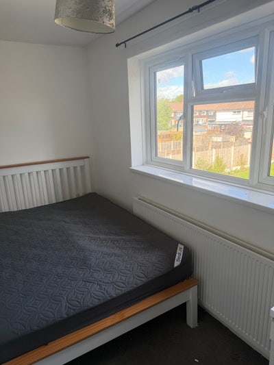 Double and single room available  Main Photo