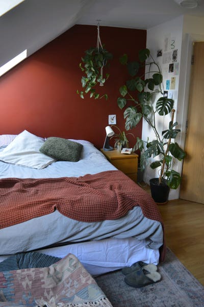 Huge En-Suite Attic Bedroom in Tottenham Hale  Main Photo