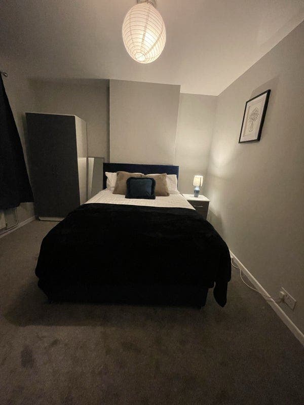2 Bedrooms in a Shared House City Centre All Bills Main Photo