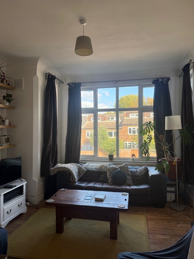 Lovely double room with ensuite in Streatham Hill Main Photo