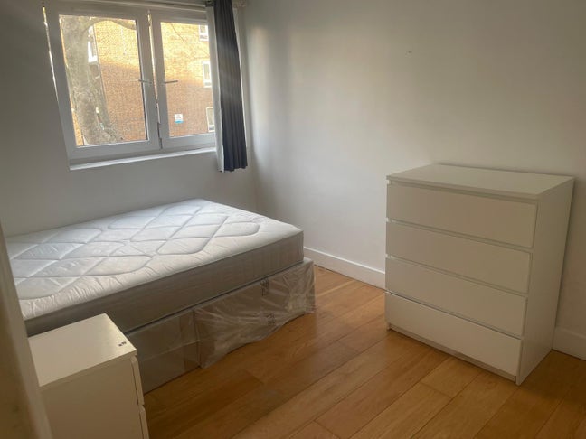 Beautiful Double Room in Surrey Quays  Main Photo