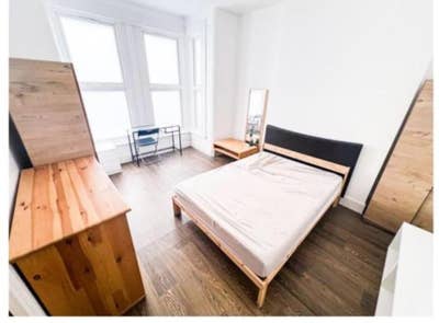 Two Modern Double Rooms – &pound;700 / &pound;750 – IG3 Main Photo