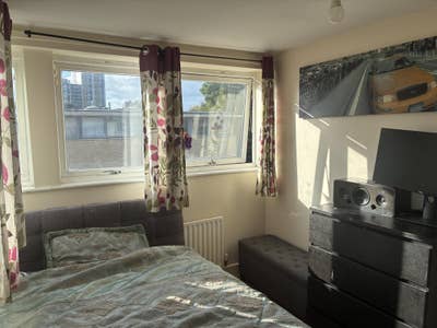 Spacious double bed room in the heart of Brixton Main Photo