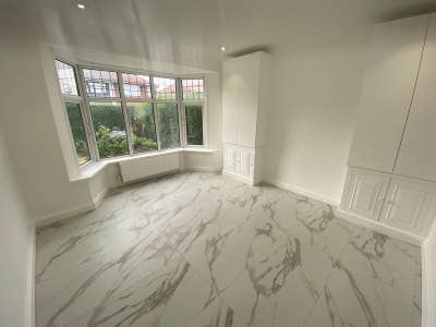 Amazing Ensuit in NW2 Main Photo