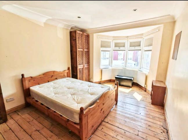 Spacious Double Room – &pound;850 Pcm Main Photo