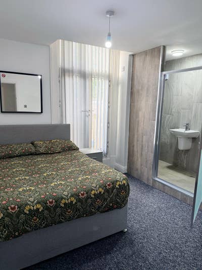 7 En-Suite Rooms – Fully Refurbished Shared House Main Photo